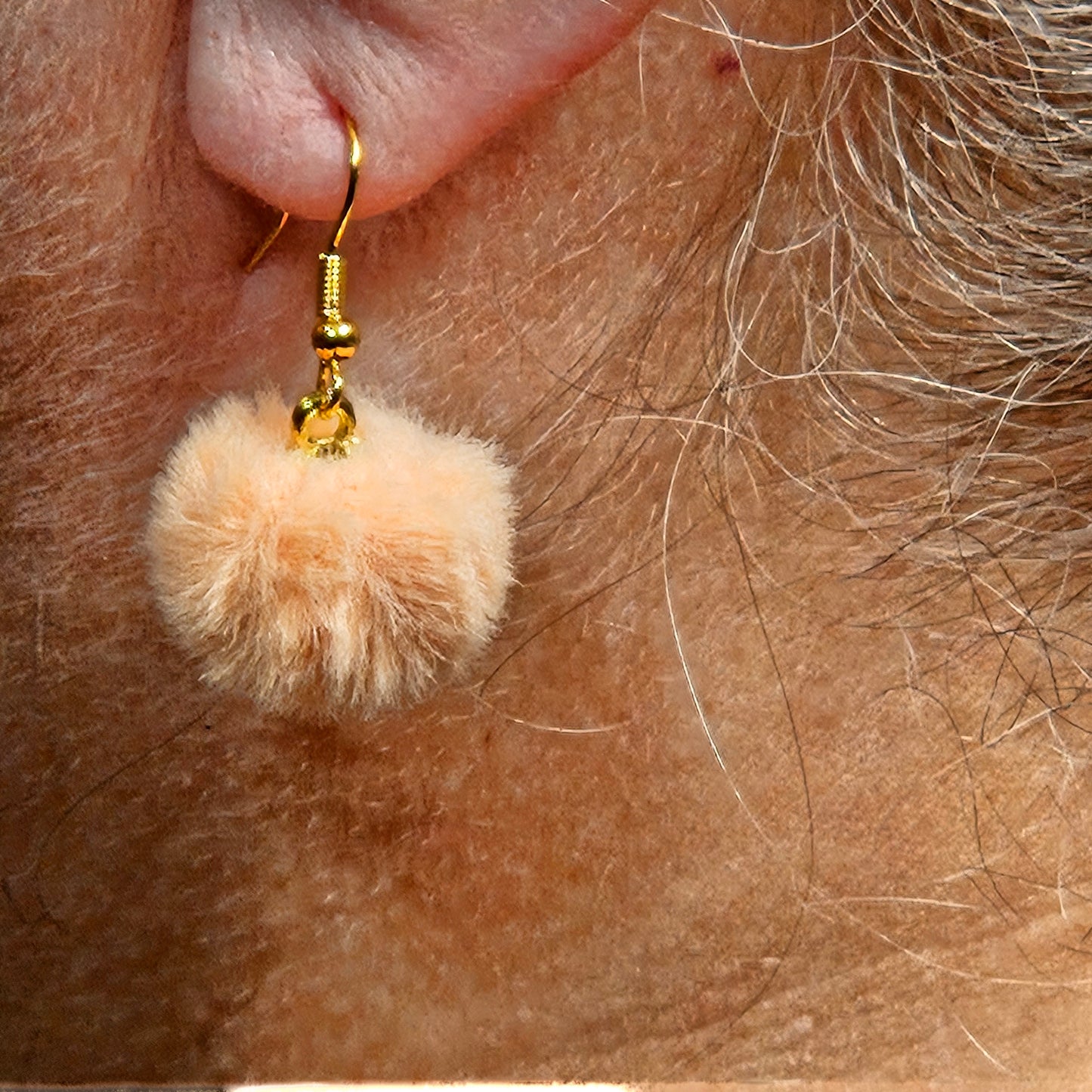 Dangle Earrings - Pompom